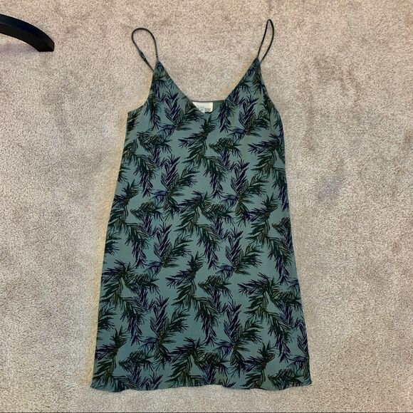 𝅺ARITZIA Wilfred free green leaf tropical spaghetti strap Vivienne dress Sz Xs - Picture 7 of 11